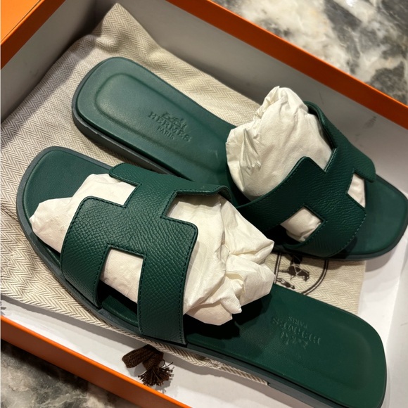 HERMES ORAN “H” flat sandal in Vert Oyat pebbled leather Size 36 1/2 EU, EUC - Picture 11 of 15